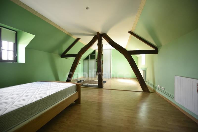 Maison - 205 m² - 6 pièces