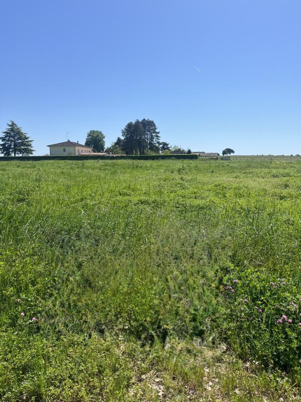 Terrain constructible - 621 m²