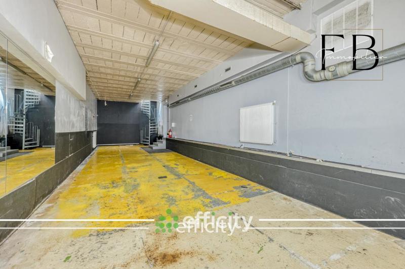 Local commercial - 714 m² - 7 pièces