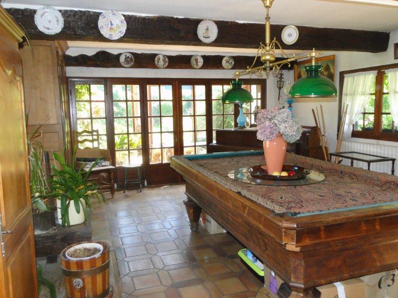 Maison - 296 m² - 13 pièces