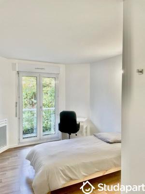 Chambre - 65 m² - 1 pièce