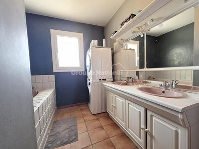 Maison - 208 m² - 6 pièces