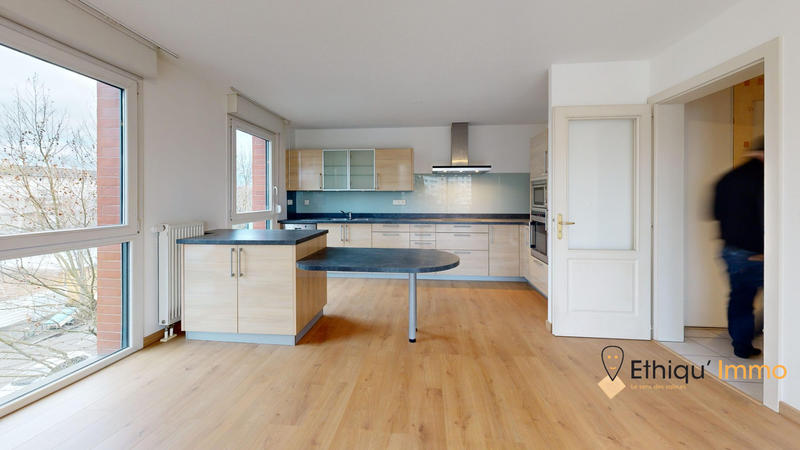 Appartement - 75 m² - 3 pièces