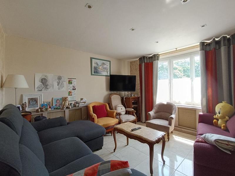 Maison - 143 m² - 6 pièces