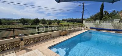 Villa - 80 m² - 4 pièces