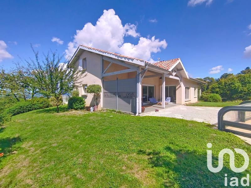 Maison - 204 m² - 6 pièces