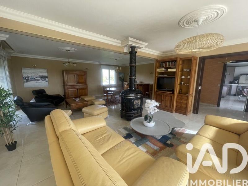 Maison - 183 m² - 6 pièces