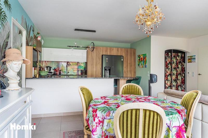 Appartement - 79 m² - 3 pièces