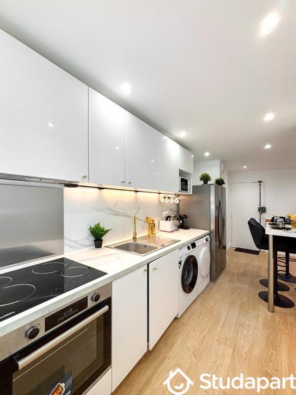 Appartement - 90 m² - 6 pièces