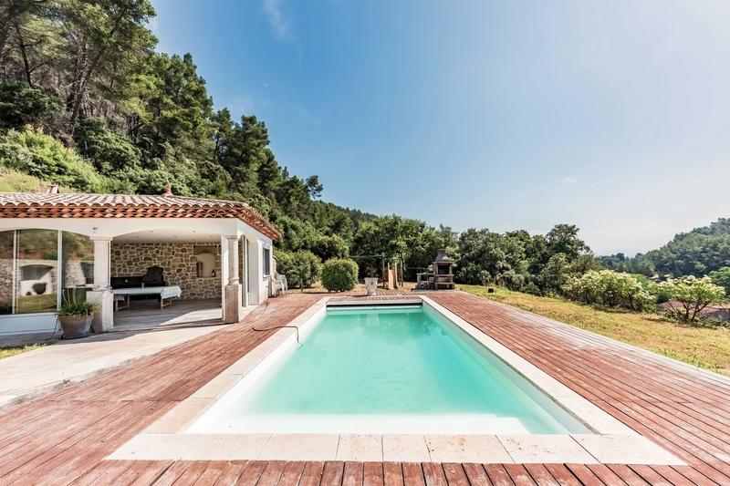 Maison - 188 m² - 7 pièces