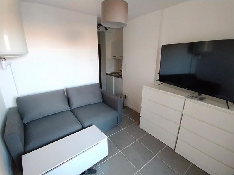 Studio - 14 m² - 1 pièce