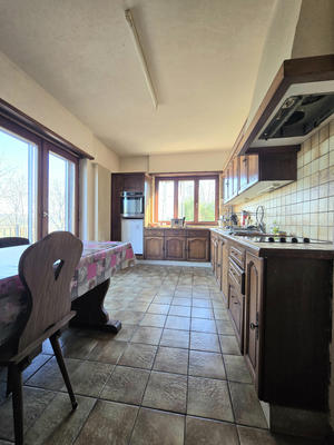 Maison - 185 m² - 8 pièces