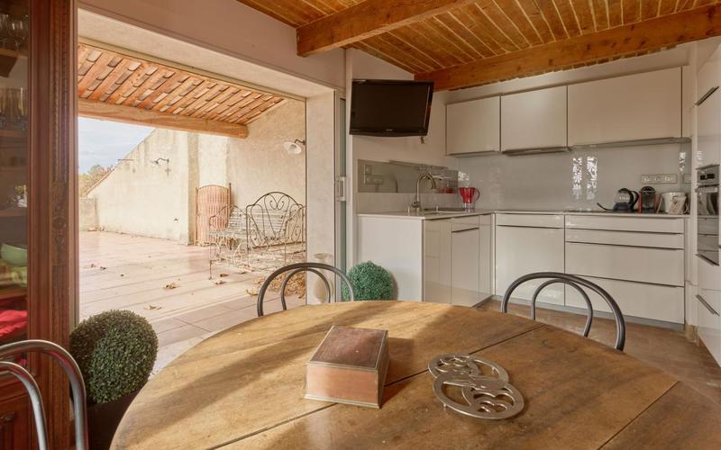 Maison - 409 m² - 13 pièces