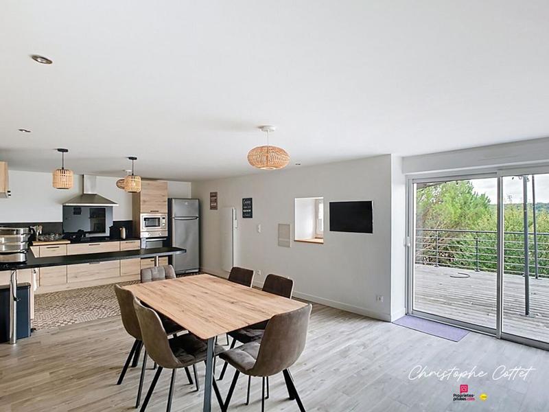 Maison - 90 m² - 3 pièces