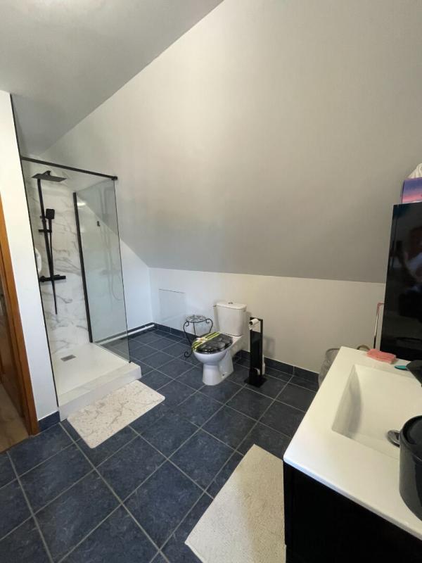 Maison - 143 m² - 8 pièces