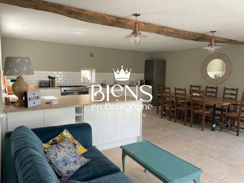 Maison ancienne - 225 m² - 8 pièces