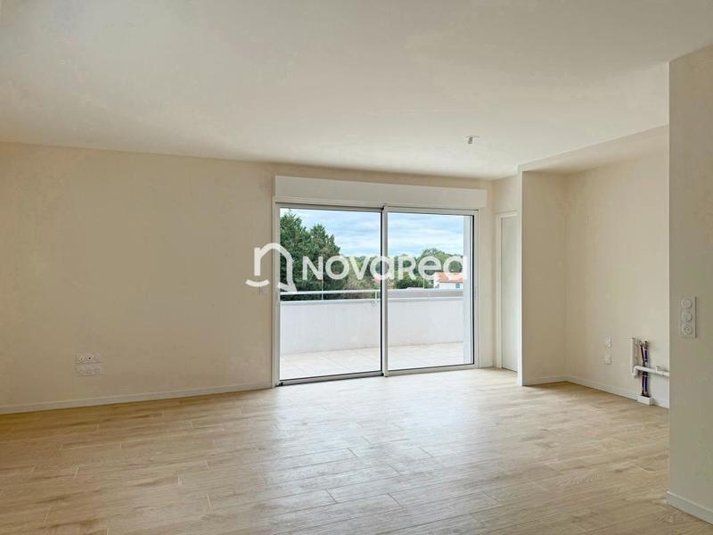 Appartement - 77 m² - 3 pièces