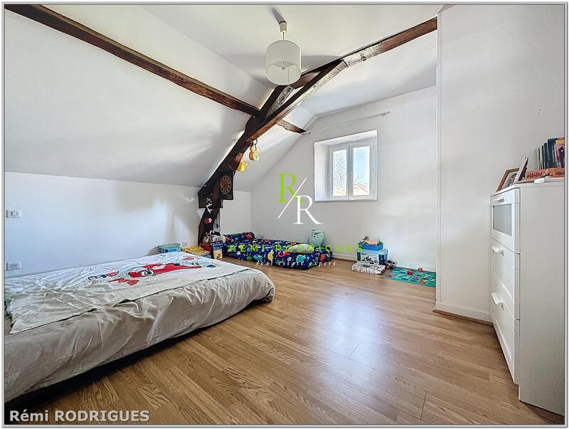 Maison - 172 m² - 7 pièces