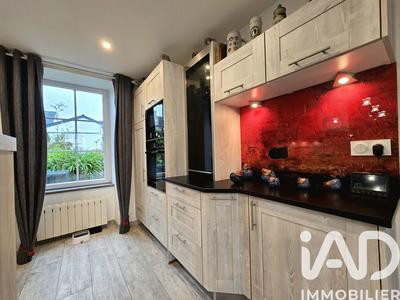 Maison - 152 m² - 7 pièces