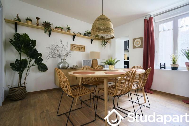 Chambre - 10 m² - 1 pièce