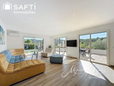 Maison - 160 m² - 5 pièces