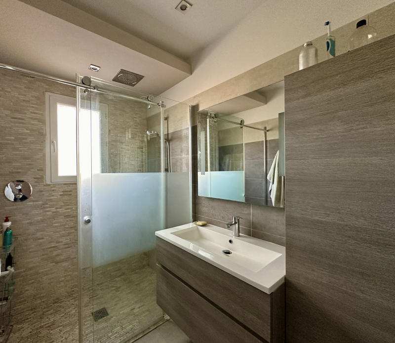 Villa - 180 m² - 6 pièces