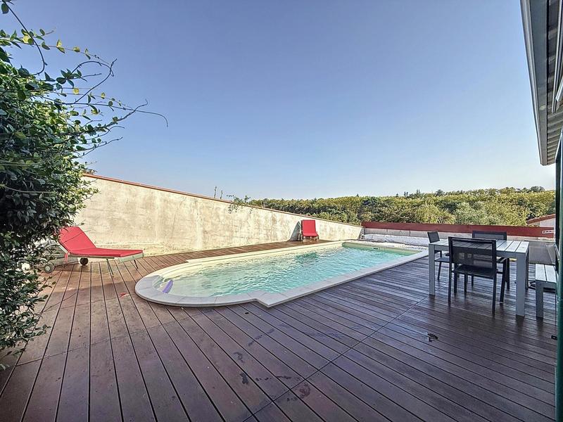 Maison - 120 m² - 5 pièces