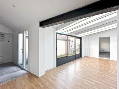 Maison - 140 m² - 6 pièces