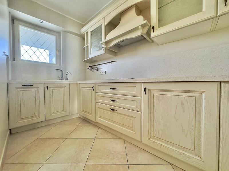 Appartement - 110 m² - 4 pièces