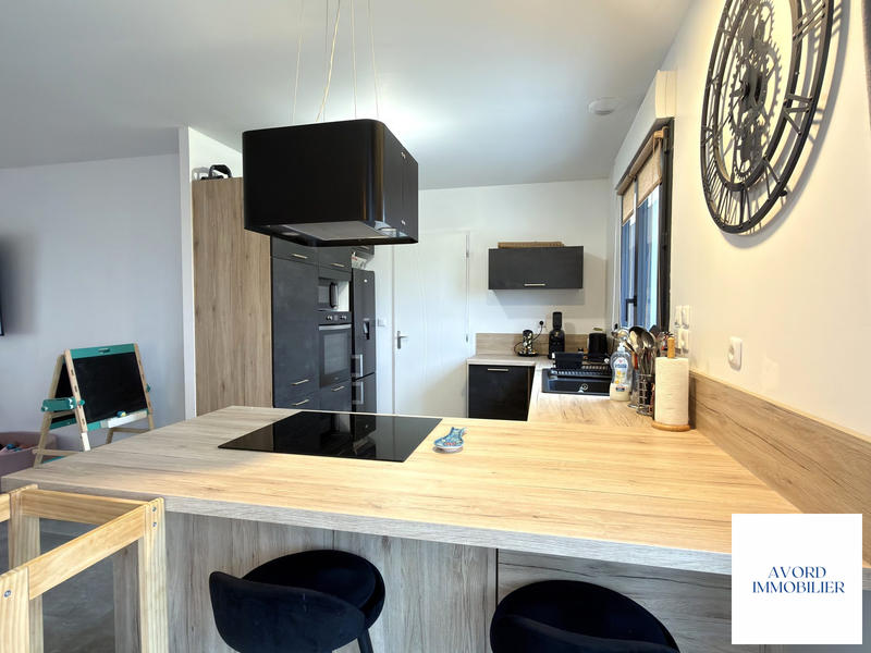 Maison - 93 m² - 4 pièces