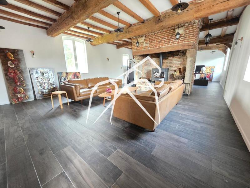 Maison ancienne - 323 m² - 8 pièces