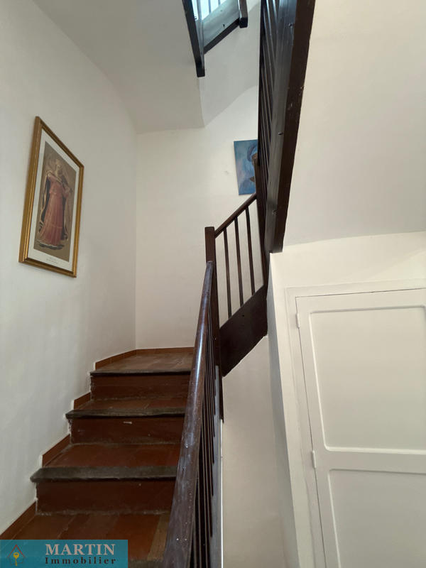 Maison - 213 m² - 9 pièces