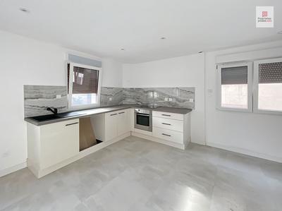 Maison - 84 m² - 4 pièces