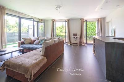 Appartement - 87 m² - 4 pièces