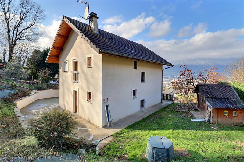 Maison - 142 m² - 6 pièces