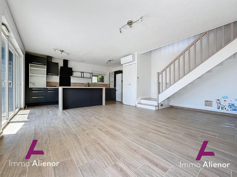 Maison - 118 m² - 6 pièces