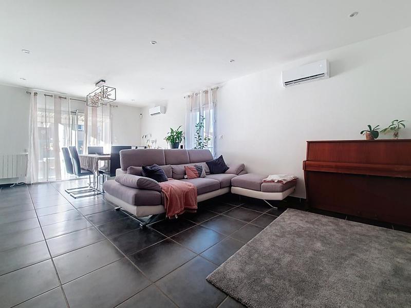 Maison - 98 m² - 4 pièces