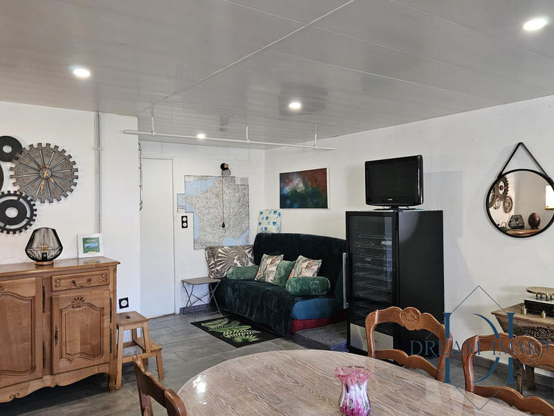 Maison - 187 m² - 7 pièces