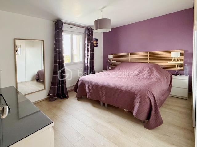 Maison - 94 m² - 5 pièces