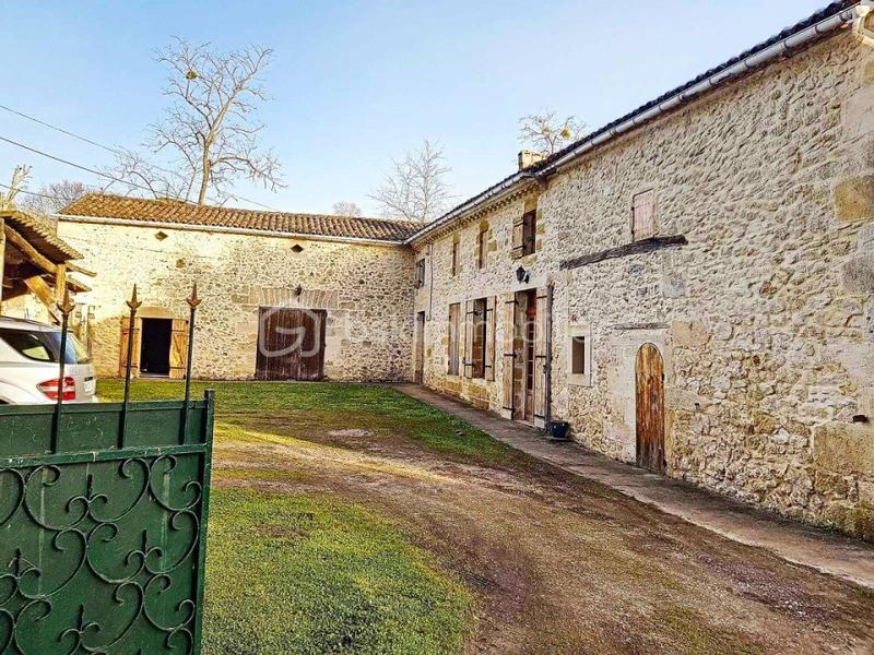 Maison en pierre - 260 m² - 6 pièces