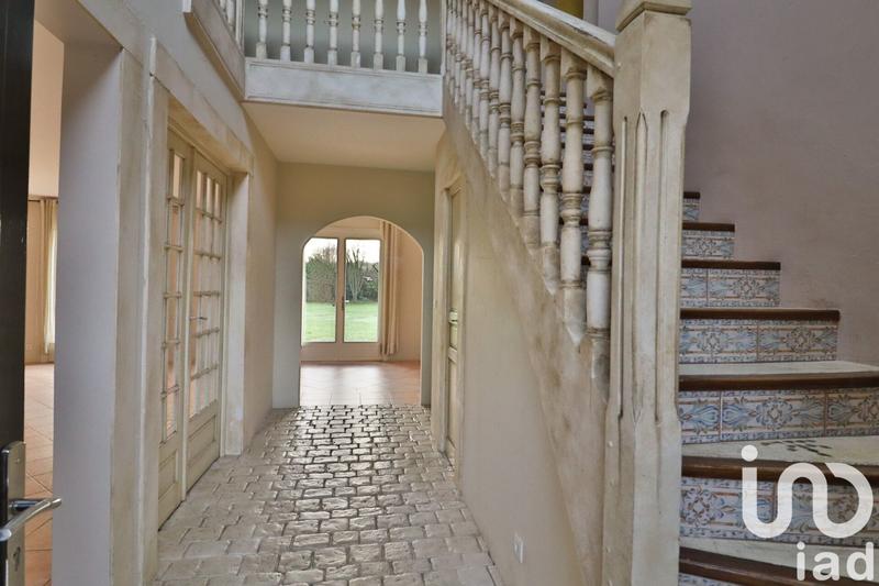 Maison - 201 m² - 6 pièces