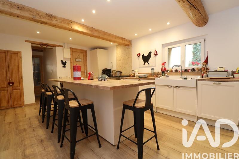 Maison - 146 m² - 6 pièces