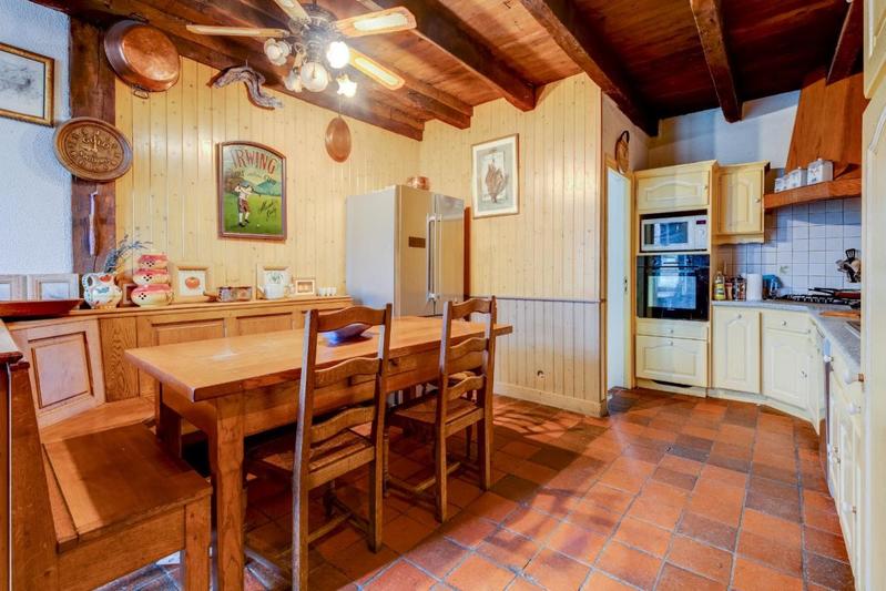 Maison - 285 m² - 12 pièces