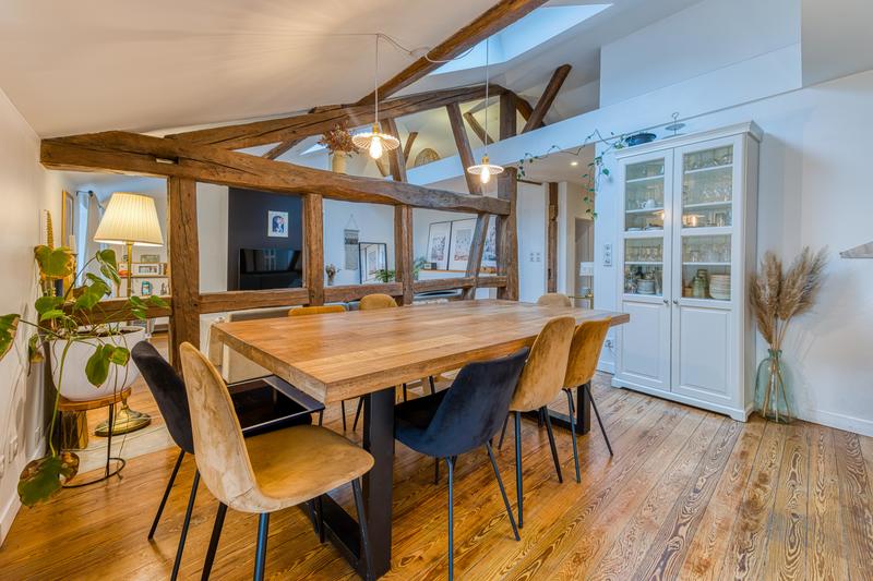 Appartement - 85 m² - 5 pièces