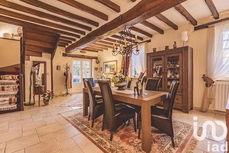 Maison - 274 m² - 9 pièces