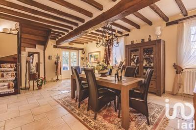 Maison - 274 m² - 9 pièces