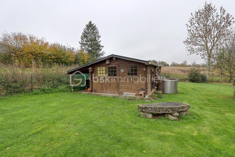 Maison traditionnelle - 193 m² - 8 pièces