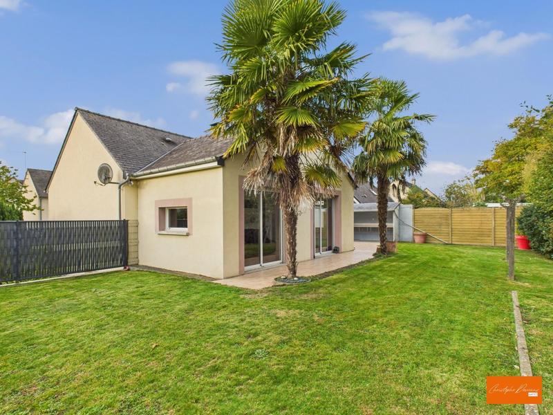 Maison - 98 m² - 5 pièces