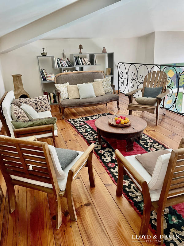 Maison - 228 m² - 5 pièces