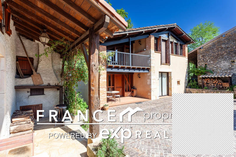 Maison - 223 m² - 7 pièces